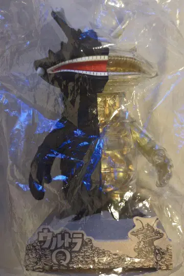 SECRET BASE 울트라 Q 카네곤 피규어