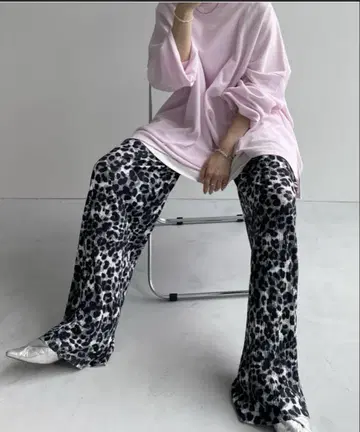 wee9s 위크스 핑크 론T 레오파드 와이드 팬츠