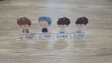 BTS 아크릴 스탠드 4개 세트