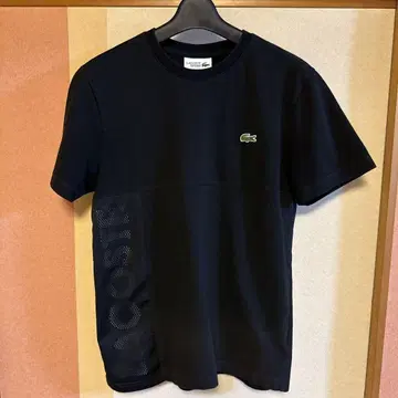 라코스테 블랙 티셔츠 S 사이즈