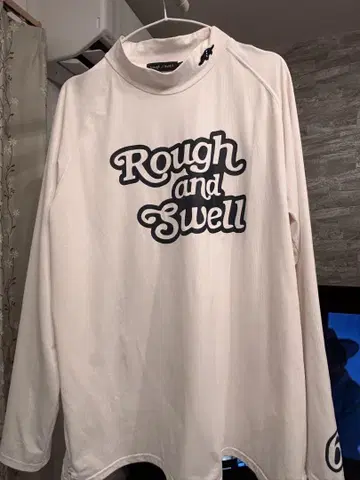 rough and swell XL 화이트 긴팔 티셔츠