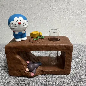 도라에몽 쑥쑥 한 송이 꽃병