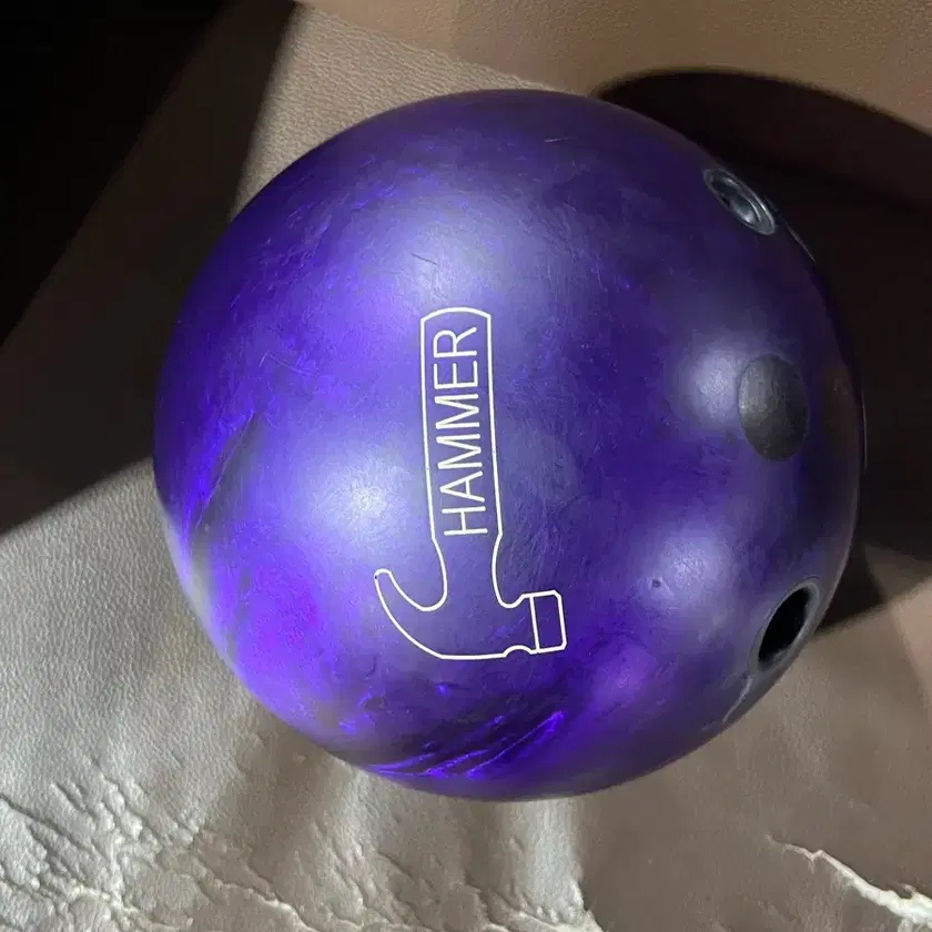 【新品・未使用】Hammer Purple Urethane 15ポンド Hammer Purple Pearl Urethane Bowling Ball | 15 Pounds | 3-4