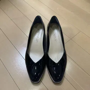 FRESCA 에나멜 신발 23.5cm