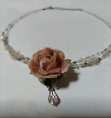 레스트로즈 목걸이 초커