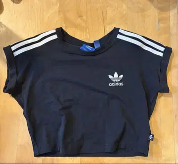 adidas 크롭 티셔츠 블랙