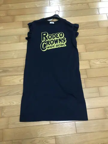 로데오 크라운 소매 프릴 원피스 새상품급
