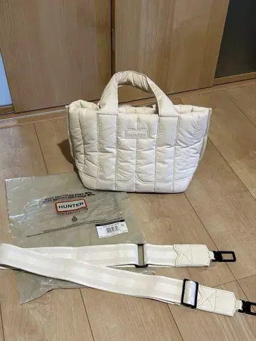 HUNTER 헌터 아이보리 퀼팅 토트백