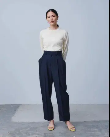 새상품 23SS 스터닝 루어 형태 팬츠