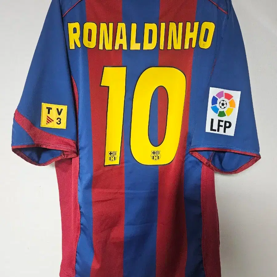 FCバルセロナ ロナウジーニョ 10番 シャツ FC Barcelona ロナウジーニョ 10 シャツ FCバルセロナ ロナウジーニョ