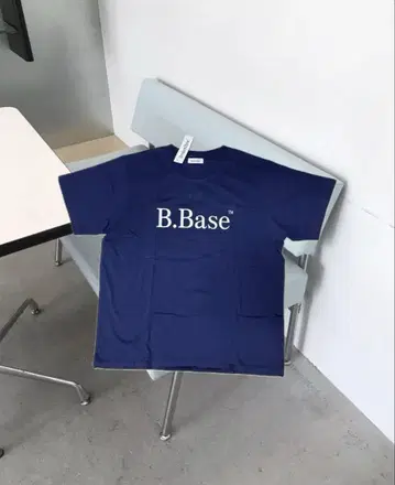 BROKEN BASE T-shirt navy Msize