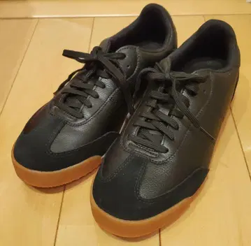 유니클로 C 스웨이드 콤비네이션 스니커즈 25.5cm