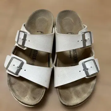 BIRKENSTOCK 화이트 스포츠 샌들 35