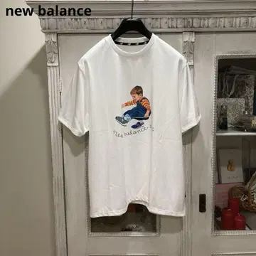 뉴발란스 티셔츠 L 화이트 9 BOX 1300