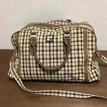 체크 무늬 보스턴 백