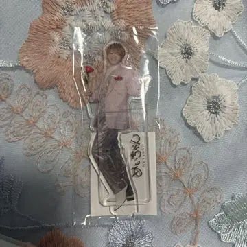 메이짱 아크릴 스탠드 딸기 우유 아키라