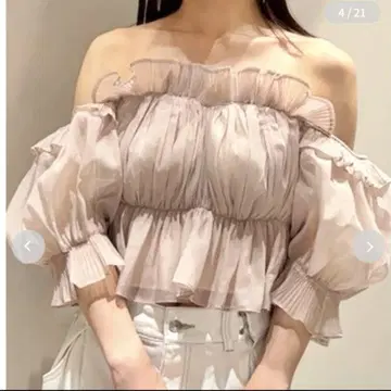 SNIDEL 개더 오프숄더 블라우스 IVR 택 포함 새상품