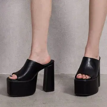 GYDA BASIC 청키 샌들