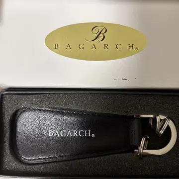 BAGARCH 블랙 가죽 키링