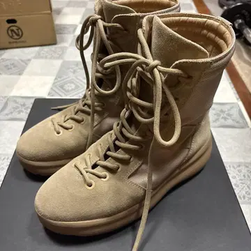 yeezy SEASON 3 밀리터리 부츠 42