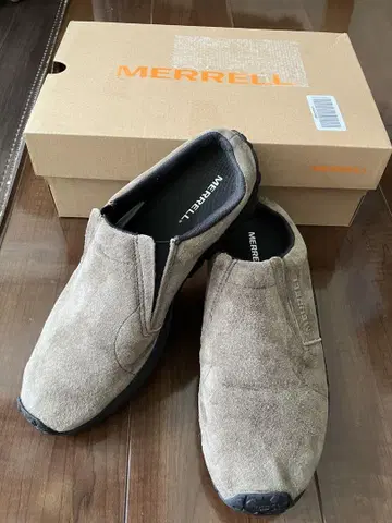 MERRELL 베이지 스웨이드 슬립온