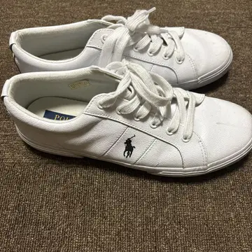 Polo Ralph Lauren 화이트 스니커즈