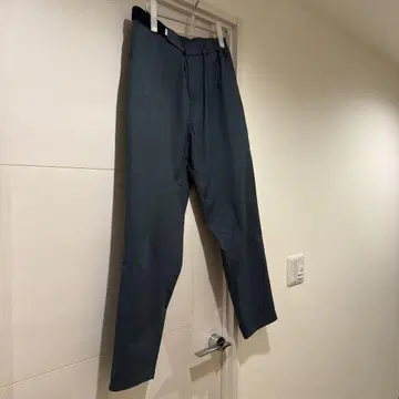 그라프페이퍼 밴딩 슬랙스