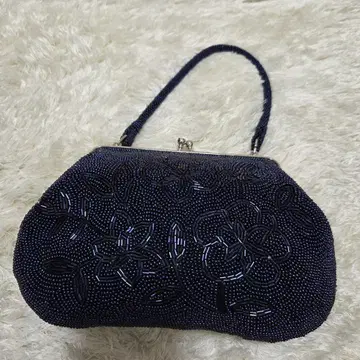 새상품급 총 비즈 핸드백 가마구치 블루 꽃무늬 쇼와 레트로