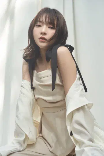안데퀼 리본 어깨 조합 드레스