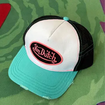 Von Dutch 트래커 햇 화이트/터콰이즈