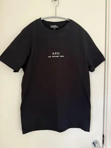 A.P.C. RUE MADAME PARIS 자수 로고 티셔츠 블랙 S