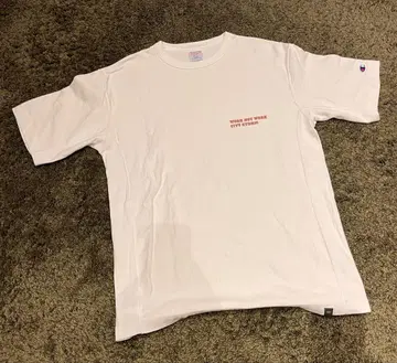 champion 화이트 T셔츠