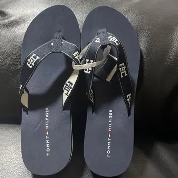 타미힐피거 네이비 샌들