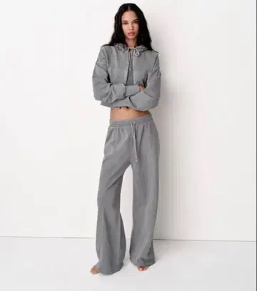ZARA 크롭 후디 셋업 S 사이즈 완판템 희귀