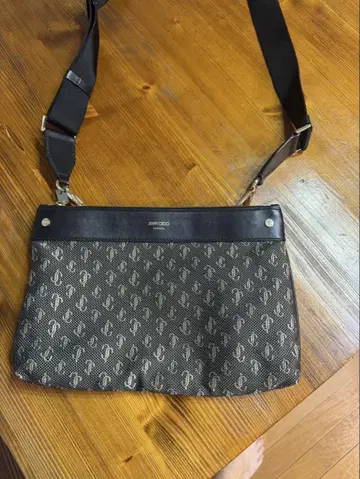 지미추 숄더