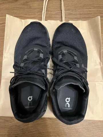 On 클라우드 몬스터 블랙