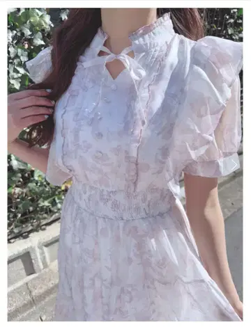 evelyn 라메 프릴 꽃무늬 OP