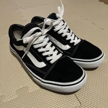 Vans v36cl+ 블랙/화이트 스니커즈