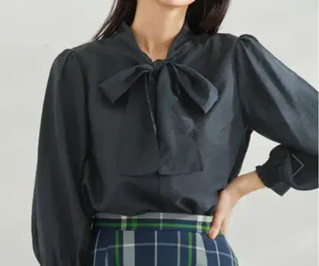 새상품 택 포함 시어 리본 블라우스 로페피크닉