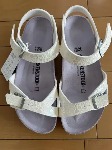 미사용 새상품 BIRKENSTOCK 리오 사이즈 39