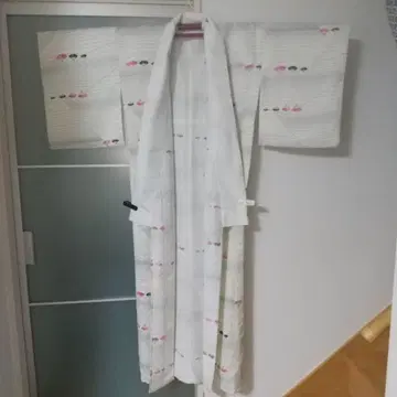빈티지 세련된 부채 문양 단품 세탁 가능