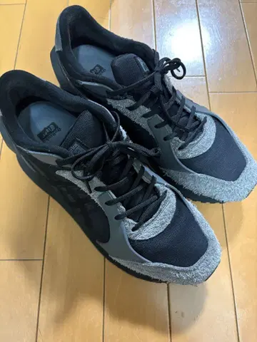 오니츠카타이거 모아지 시오