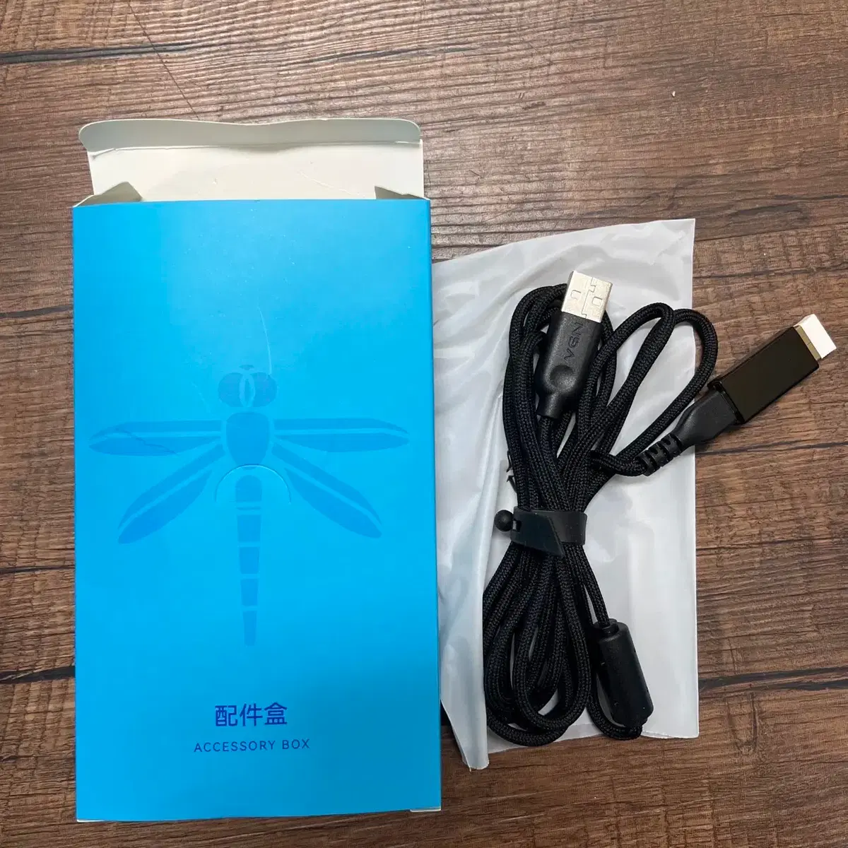 VGN Dragonfly F1 Pro Wired/Wireless Dual Mode Mouse #마우스,#무선마우스,#게임,#컴퓨터 on  Bunjang Global Site., image size:1200x1200