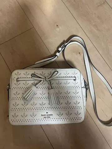 kate spade 숄더백 화이트