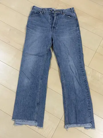 gready brilliant 스트레이트 데님 프린지 밑단