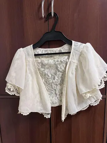 레이스 볼레로