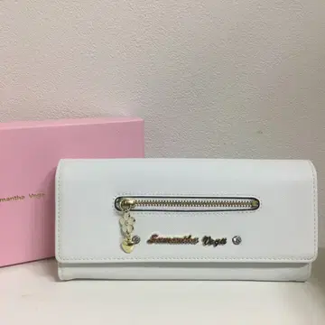 새상품 사만사 베가 장지갑 화이트 사만사 베가
