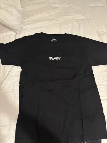 Vaundy 자수 로고 T셔츠 블랙 XL 사이즈