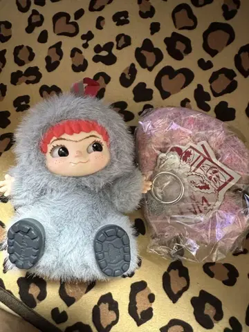 WAKU WAKU Fuzzy Trendy 피규어