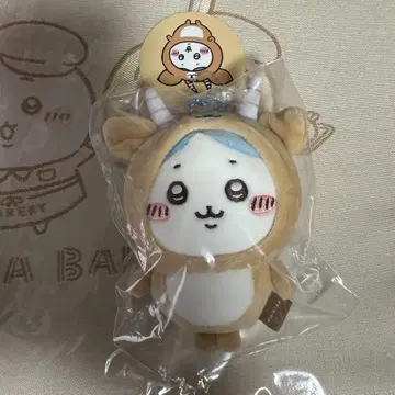 이른 임팔라를 쓴 하치와레 마스코트